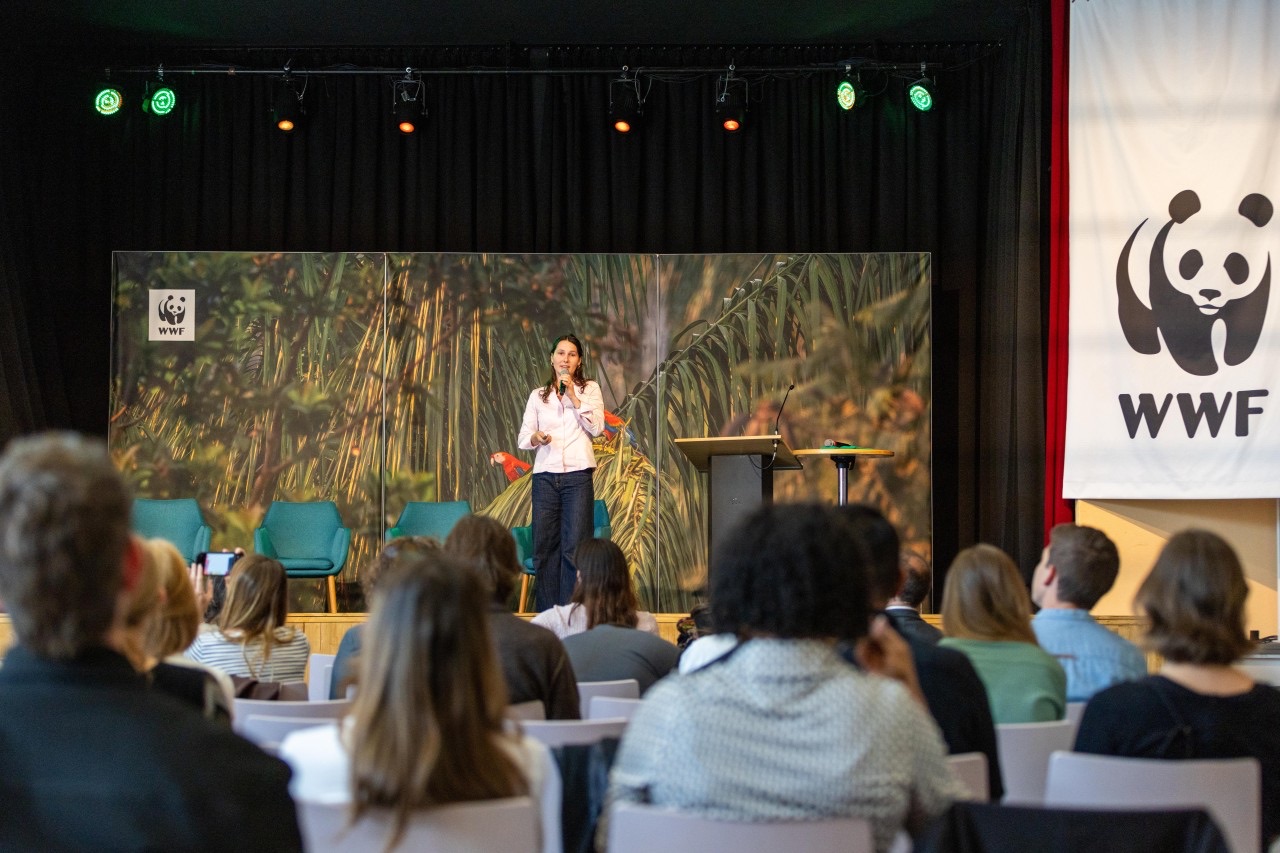 Victoria giving a keynote at WWF's Biodiversity in Cocoa event